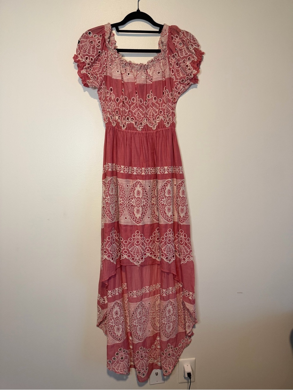 NWT Nordstrom Guadalupe Brand - Embroidery Size M